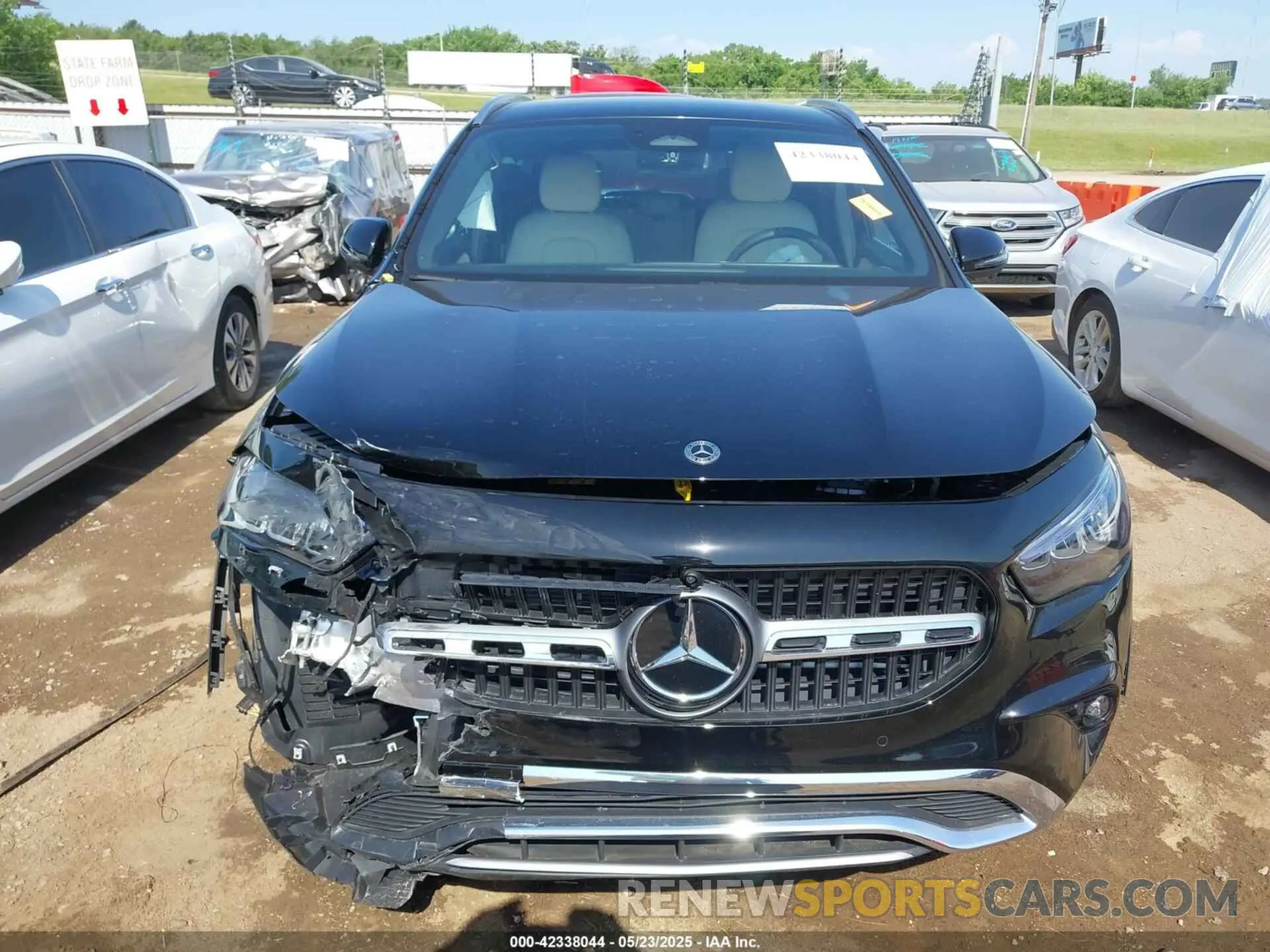 13 Photograph of a damaged car W1N4N4GB1SJ680174 MERCEDES-BENZ GLA 250 2025