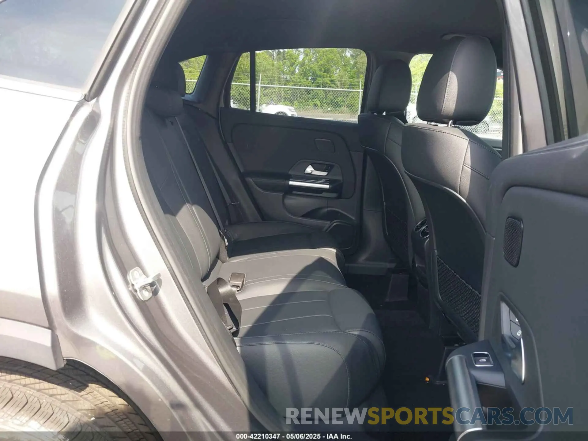 8 Photograph of a damaged car W1N4N4GB3SJ666101 MERCEDES-BENZ GLA 250 2025