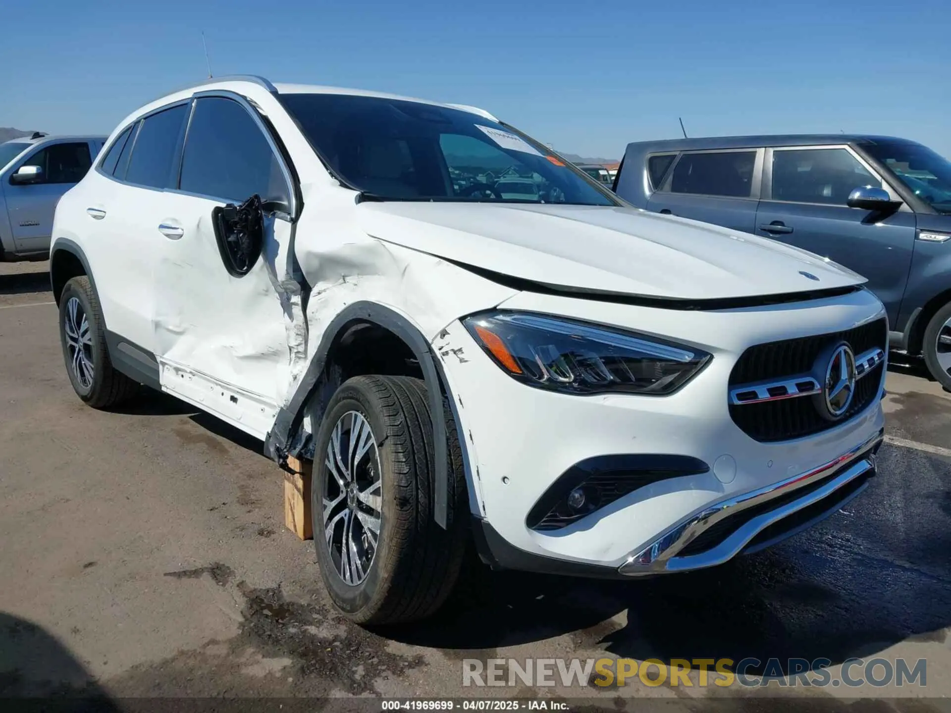 1 Photograph of a damaged car W1N4N4GB5SJ671784 MERCEDES-BENZ GLA 250 2025