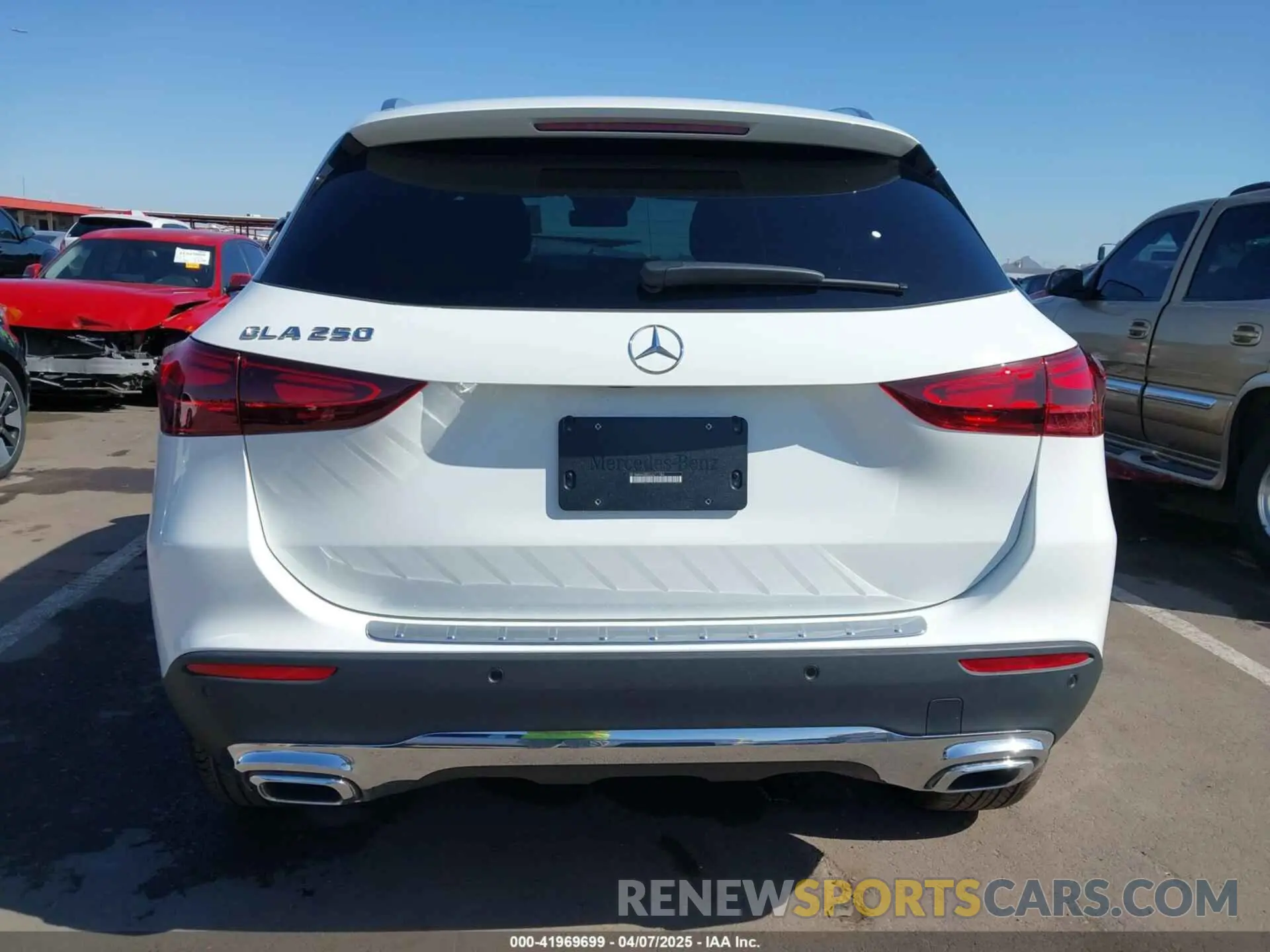 16 Photograph of a damaged car W1N4N4GB5SJ671784 MERCEDES-BENZ GLA 250 2025