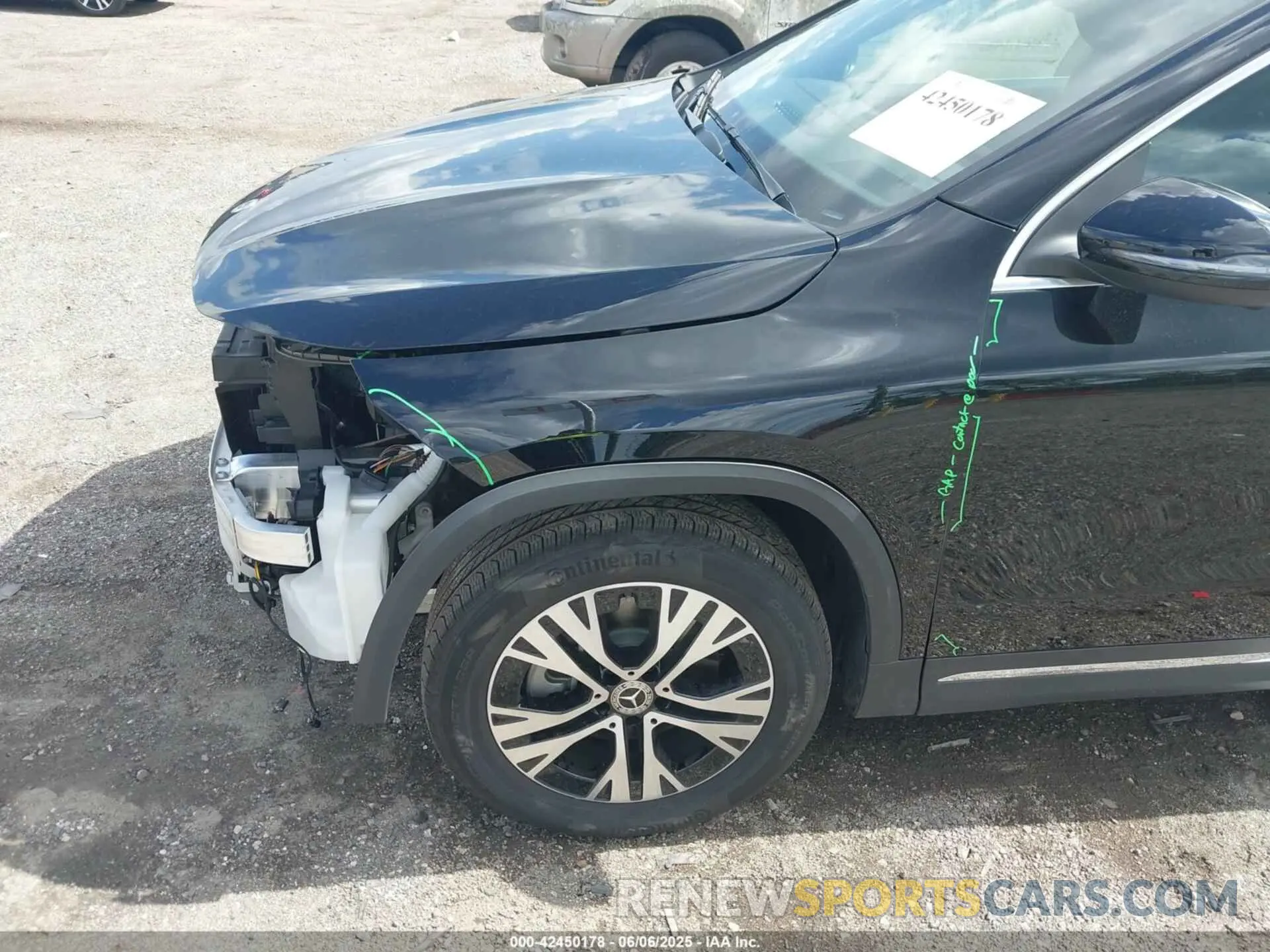 18 Photograph of a damaged car W1N4N4GB5SJ672207 MERCEDES-BENZ GLA 250 2025