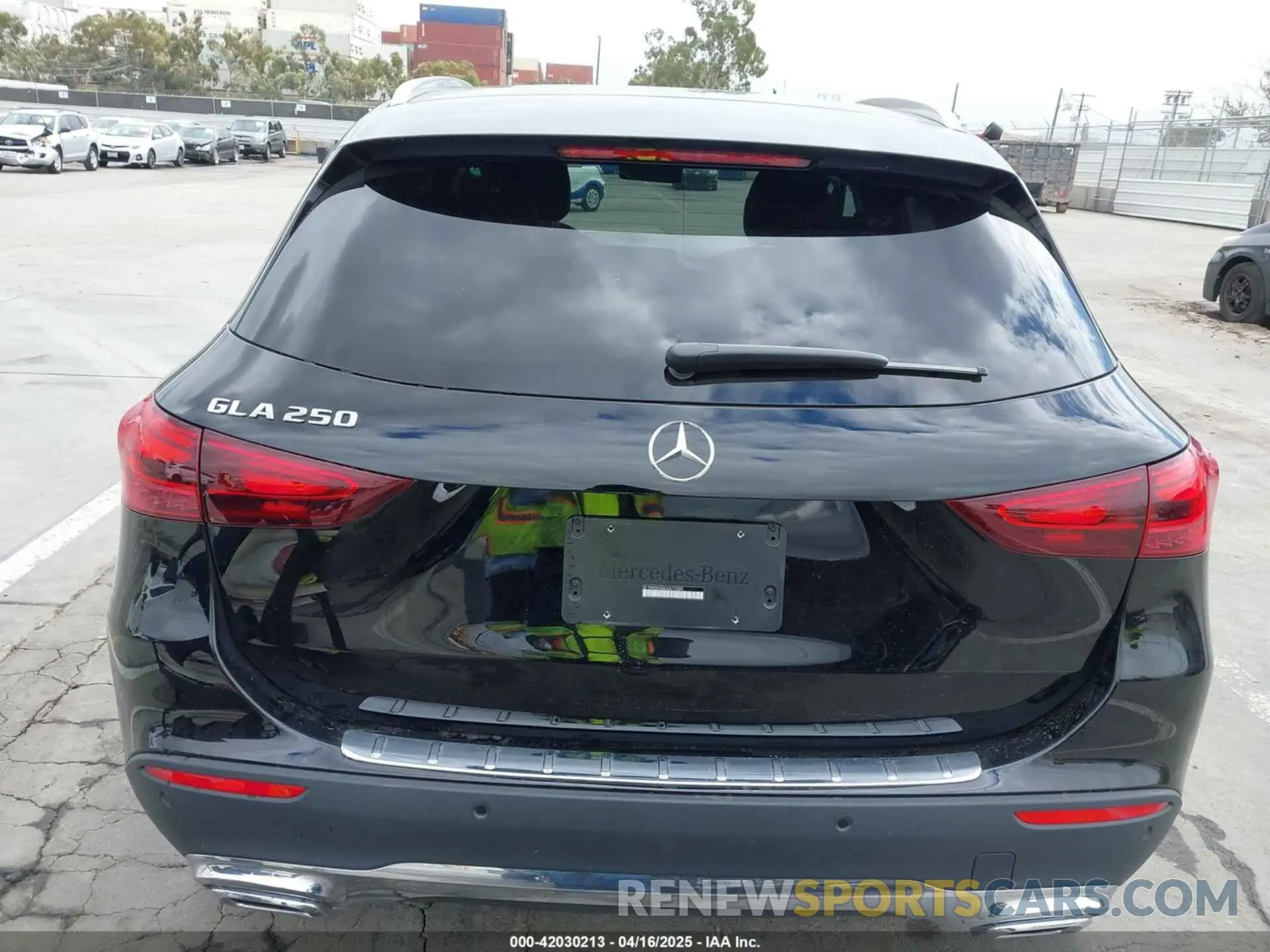 16 Photograph of a damaged car W1N4N4GB6SJ672085 MERCEDES-BENZ GLA 250 2025