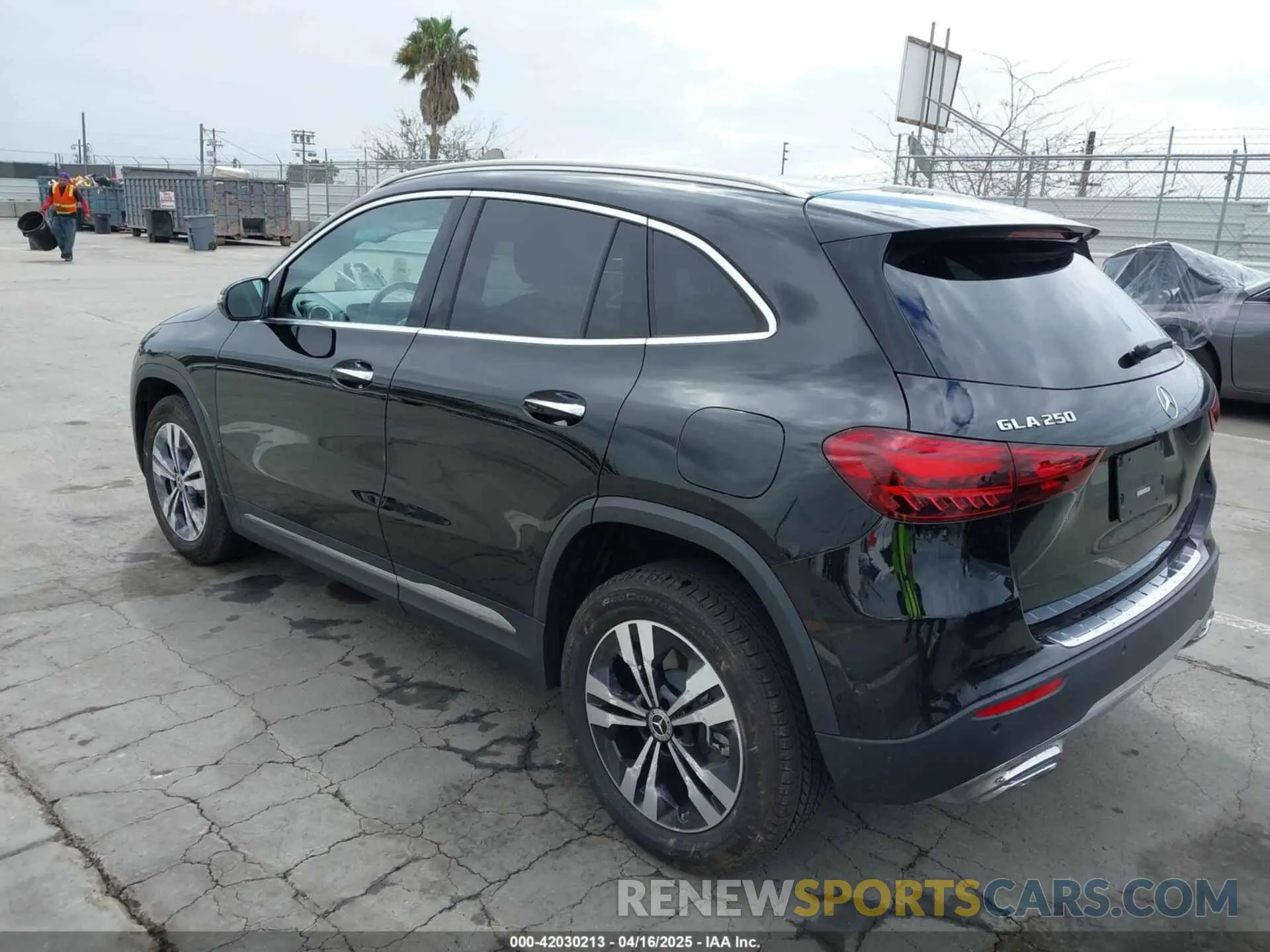 3 Photograph of a damaged car W1N4N4GB6SJ672085 MERCEDES-BENZ GLA 250 2025