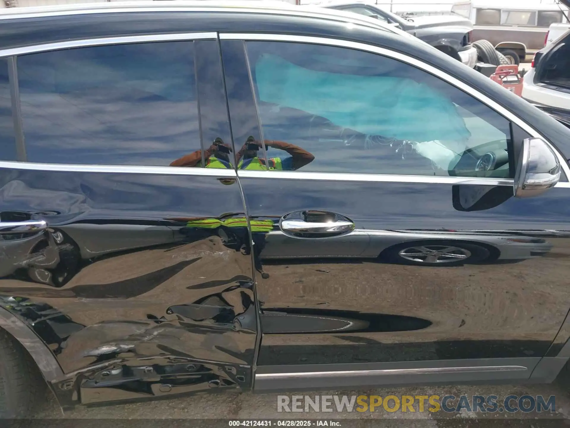 13 Photograph of a damaged car W1N4N4GB6SJ686584 MERCEDES-BENZ GLA 250 2025
