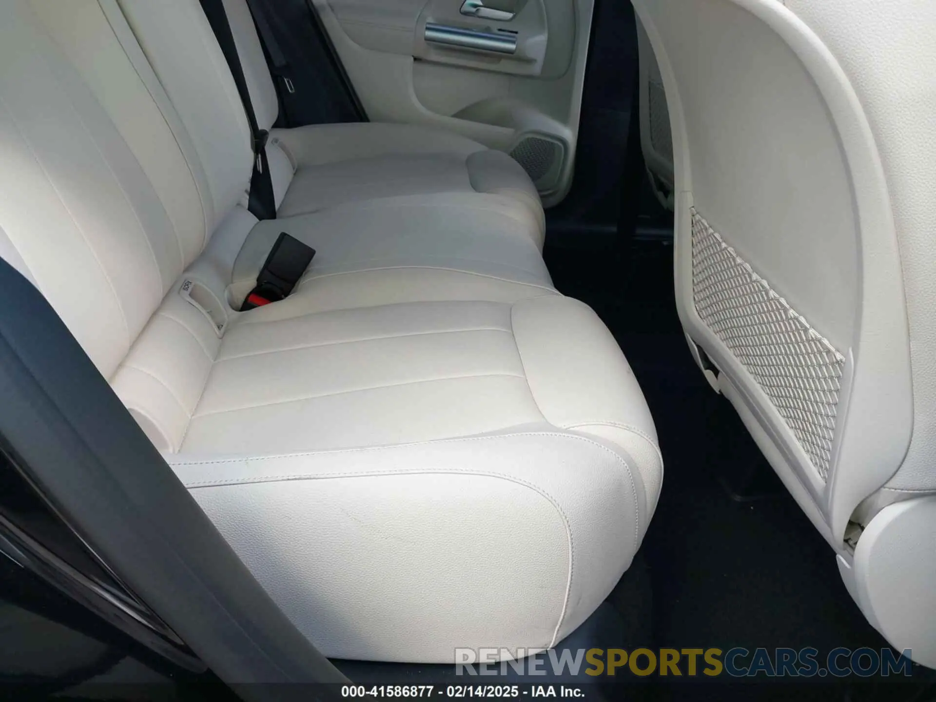 8 Photograph of a damaged car W1N4N4GB9SJ644877 MERCEDES-BENZ GLA 250 2025