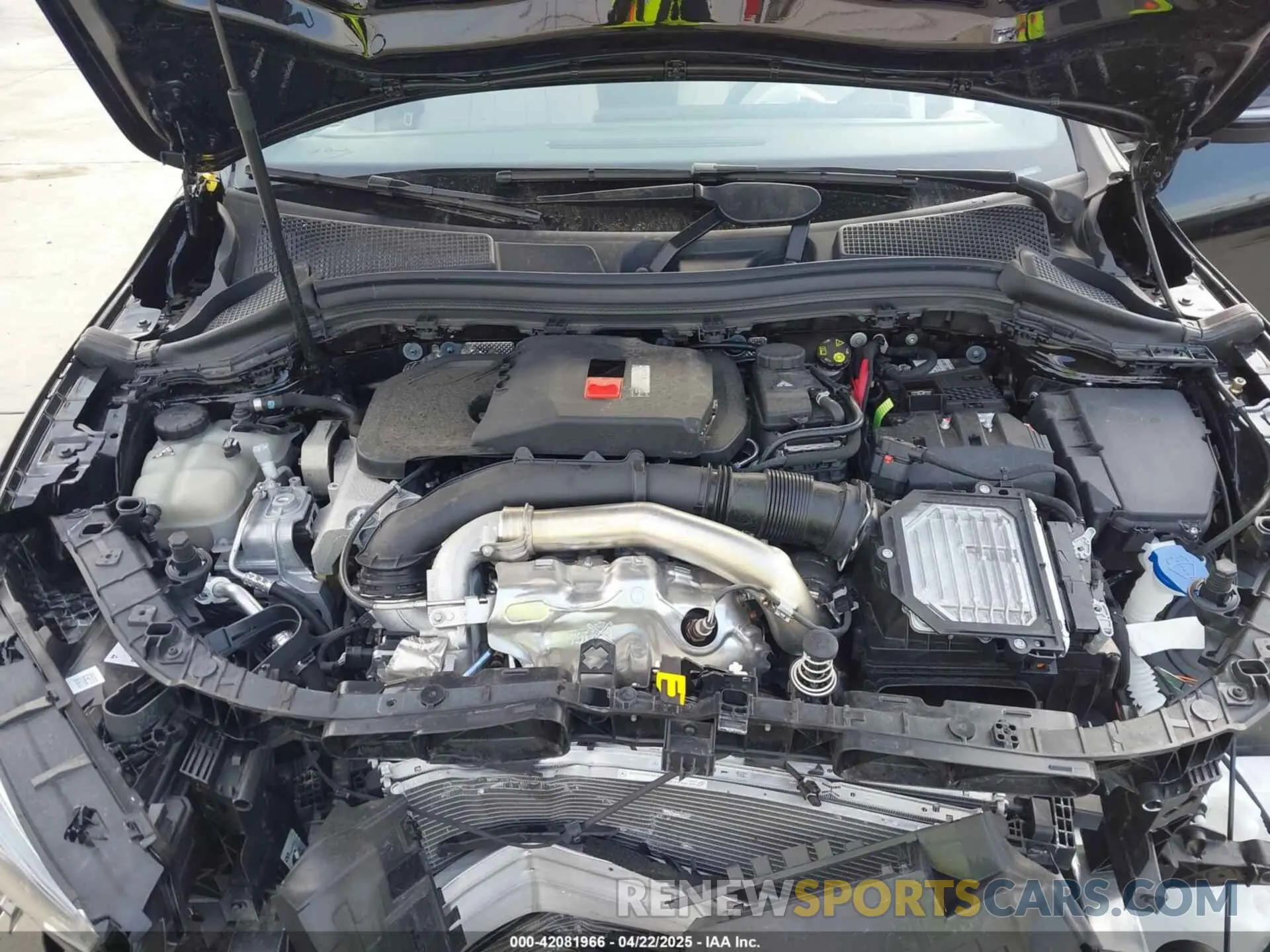 10 Photograph of a damaged car W1N4N4GB9SJ648895 MERCEDES-BENZ GLA 250 2025