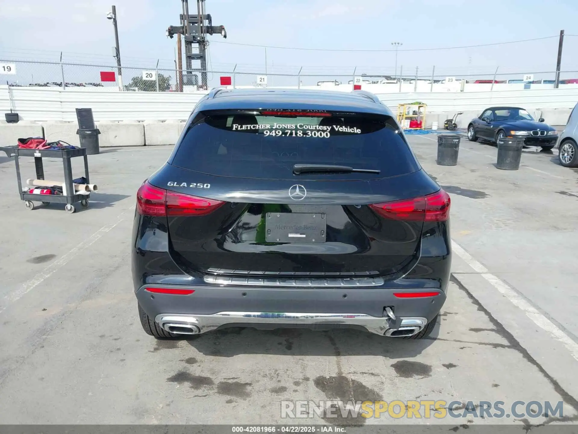 17 Photograph of a damaged car W1N4N4GB9SJ648895 MERCEDES-BENZ GLA 250 2025