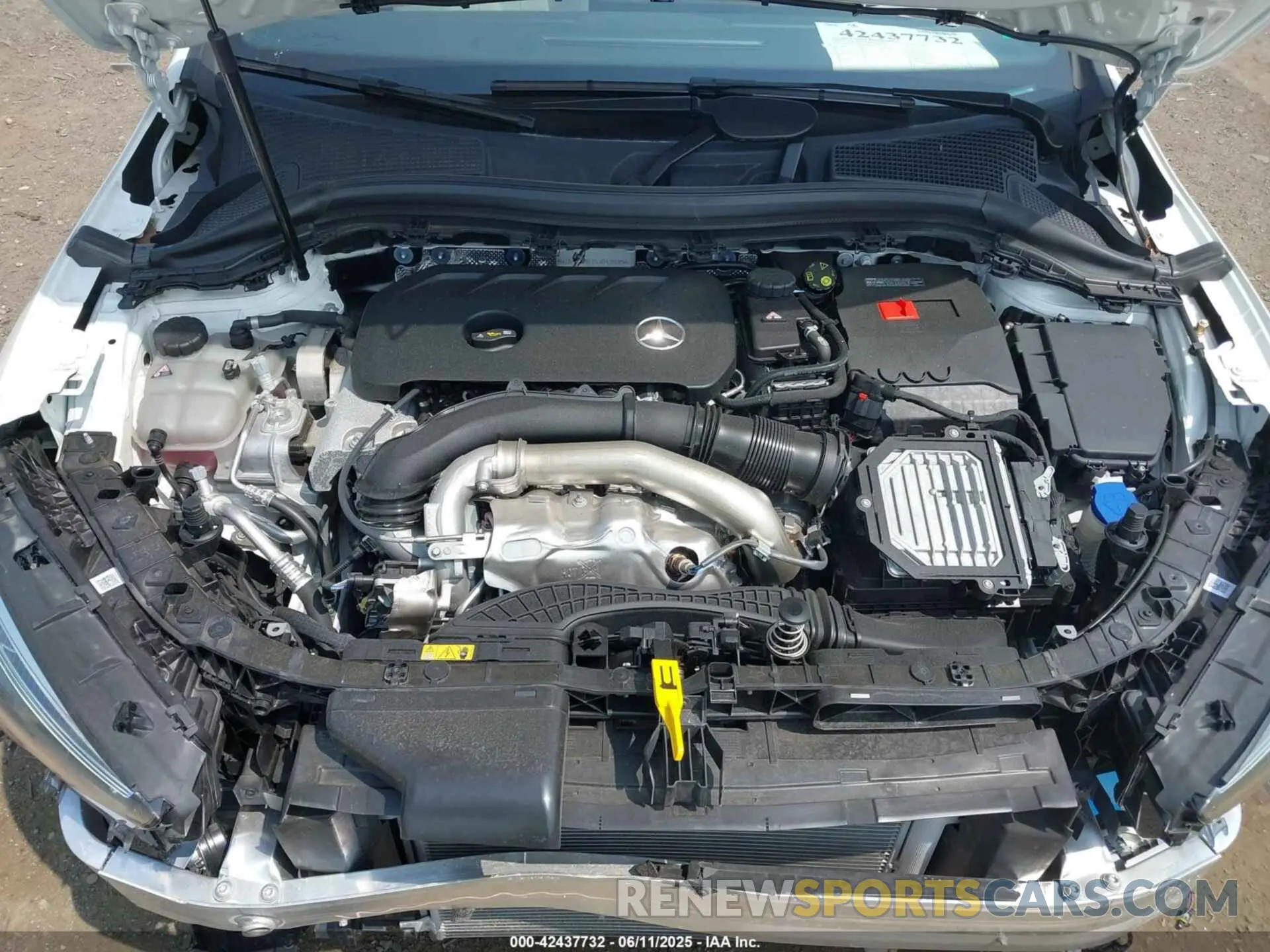 10 Photograph of a damaged car W1N4N4HB1SJ643530 MERCEDES-BENZ GLA 250 2025
