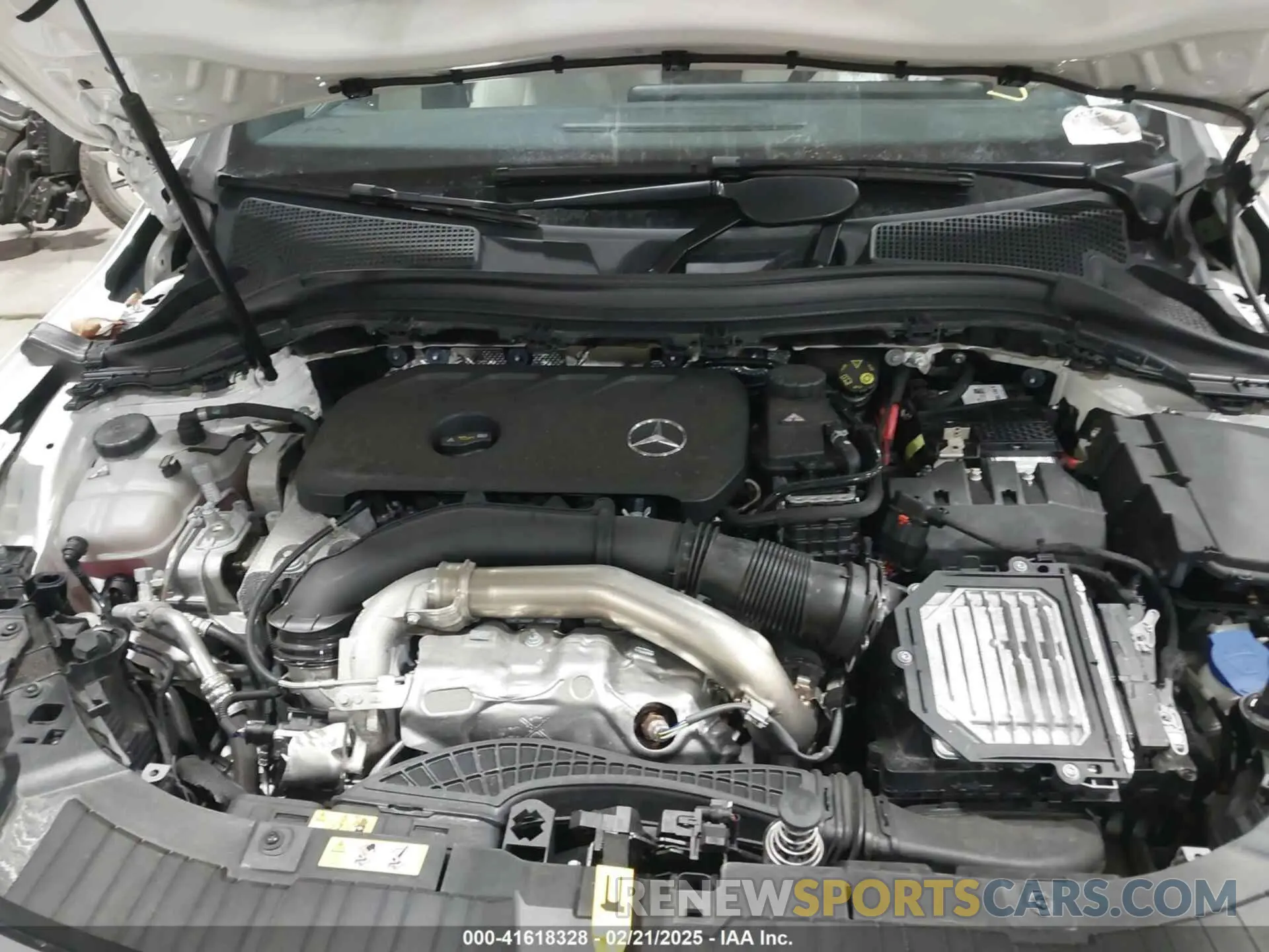 10 Photograph of a damaged car W1N4N4HB2SJ655704 MERCEDES-BENZ GLA 250 2025