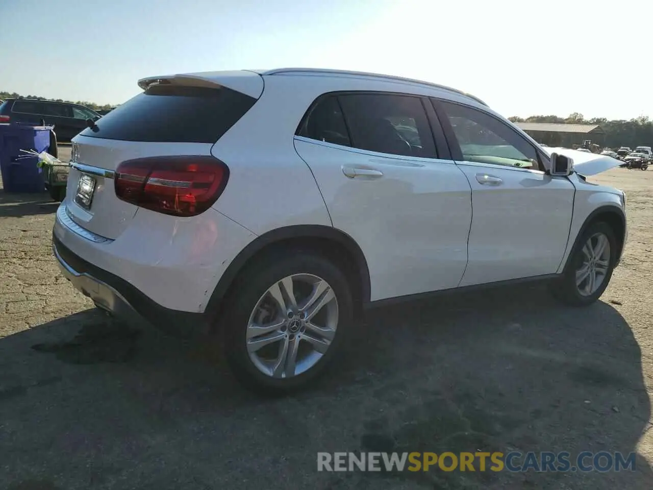 3 Photograph of a damaged car WDCTG4EB0KU005313 MERCEDES-BENZ GLA-CLASS 2019