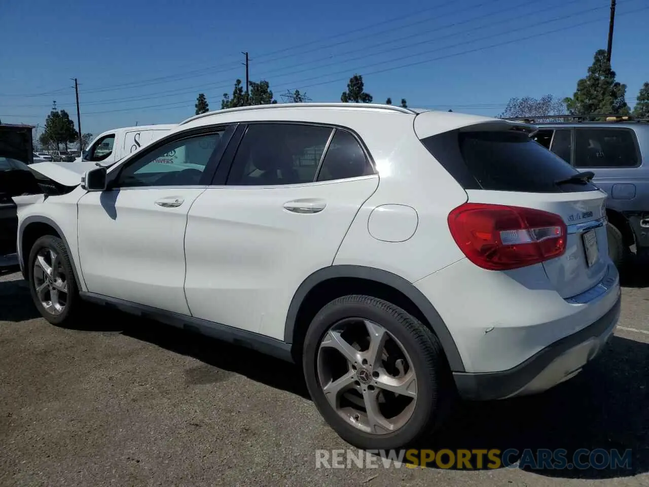 2 Photograph of a damaged car WDCTG4EB0KU008695 MERCEDES-BENZ GLA-CLASS 2019