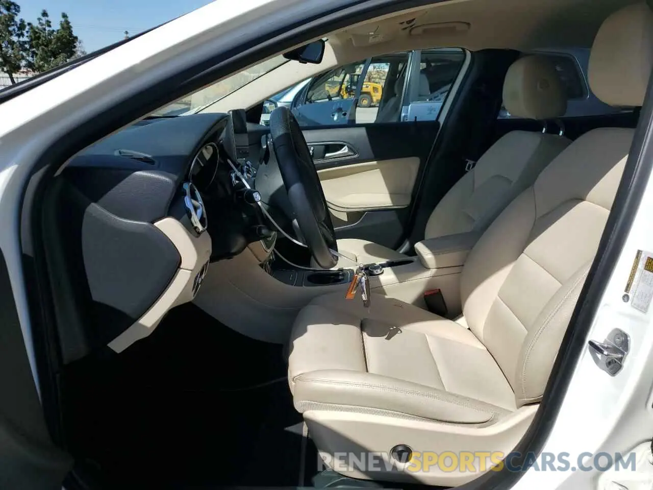 7 Photograph of a damaged car WDCTG4EB0KU008695 MERCEDES-BENZ GLA-CLASS 2019