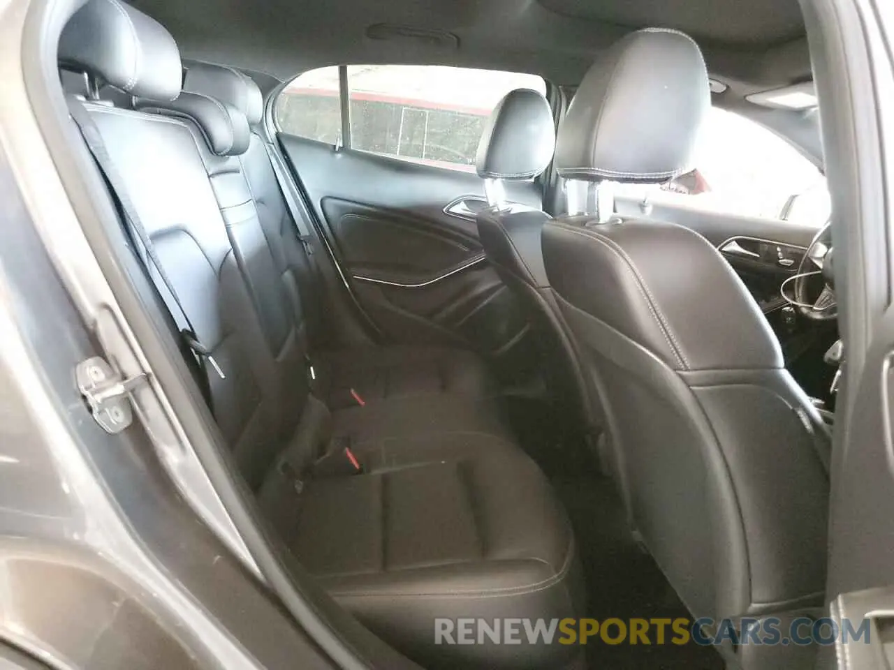 10 Photograph of a damaged car WDCTG4EB1KJ611026 MERCEDES-BENZ GLA-CLASS 2019