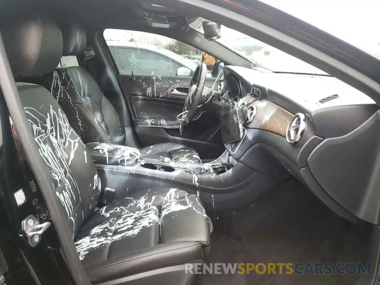 5 Photograph of a damaged car WDCTG4EB1KU002176 MERCEDES-BENZ GLA-CLASS 2019