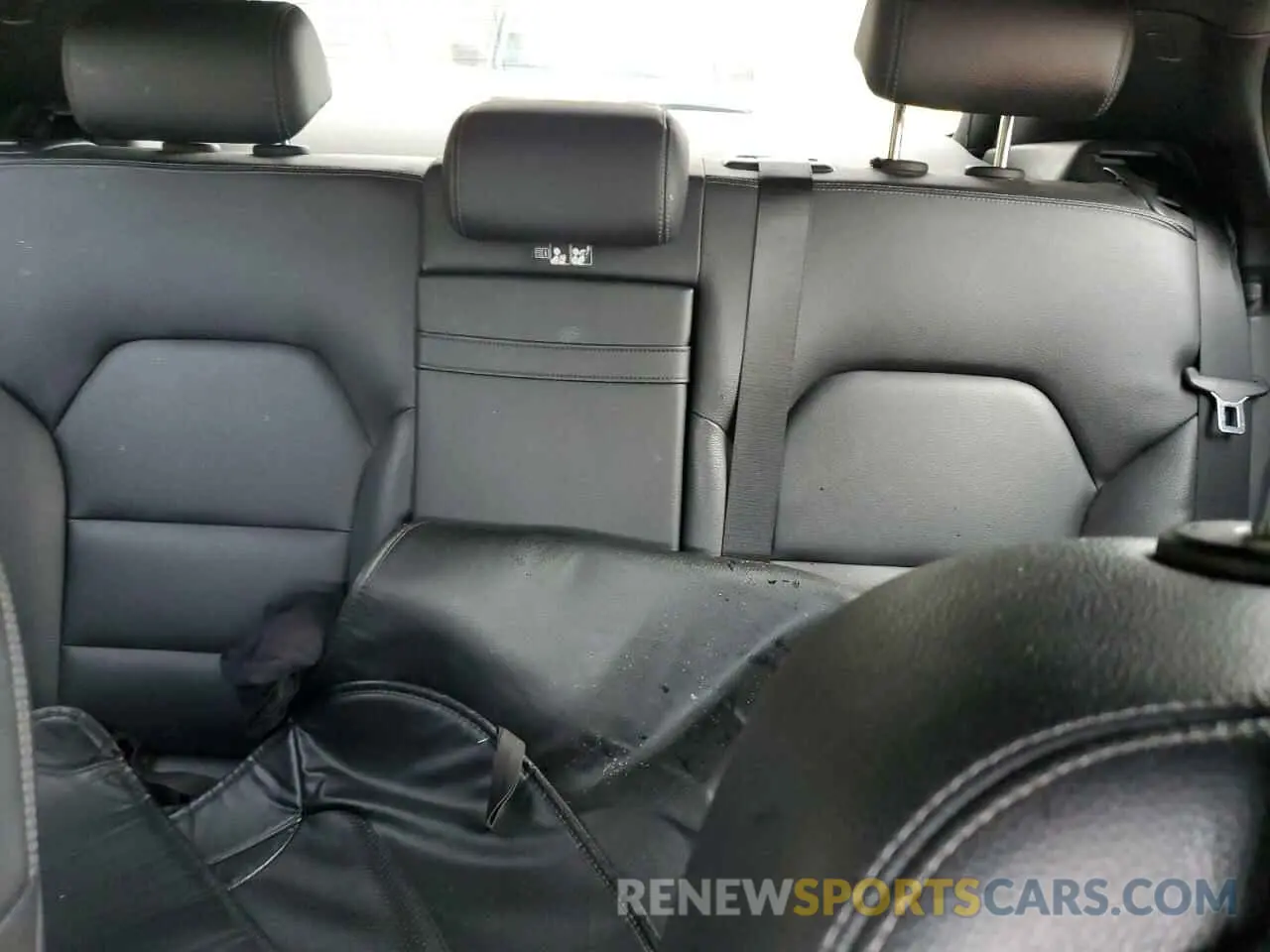 10 Photograph of a damaged car WDCTG4EB2KU011503 MERCEDES-BENZ GLA-CLASS 2019