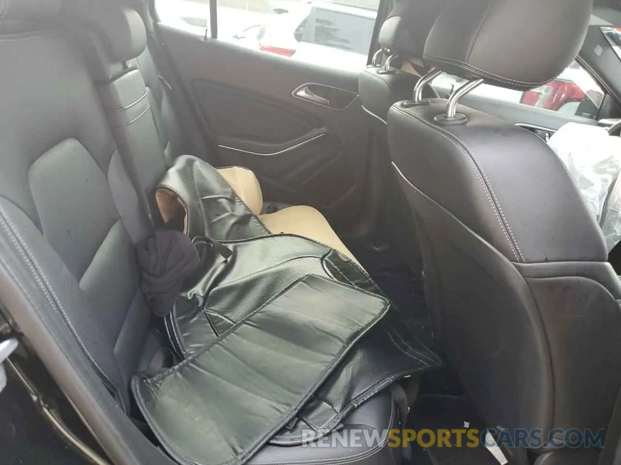 11 Photograph of a damaged car WDCTG4EB2KU011503 MERCEDES-BENZ GLA-CLASS 2019