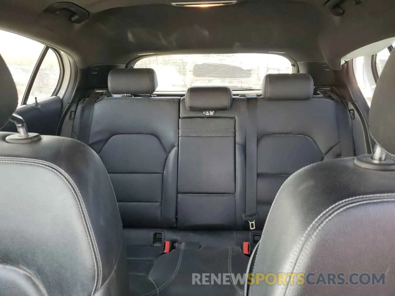 10 Photograph of a damaged car WDCTG4EB2KU014188 MERCEDES-BENZ GLA-CLASS 2019