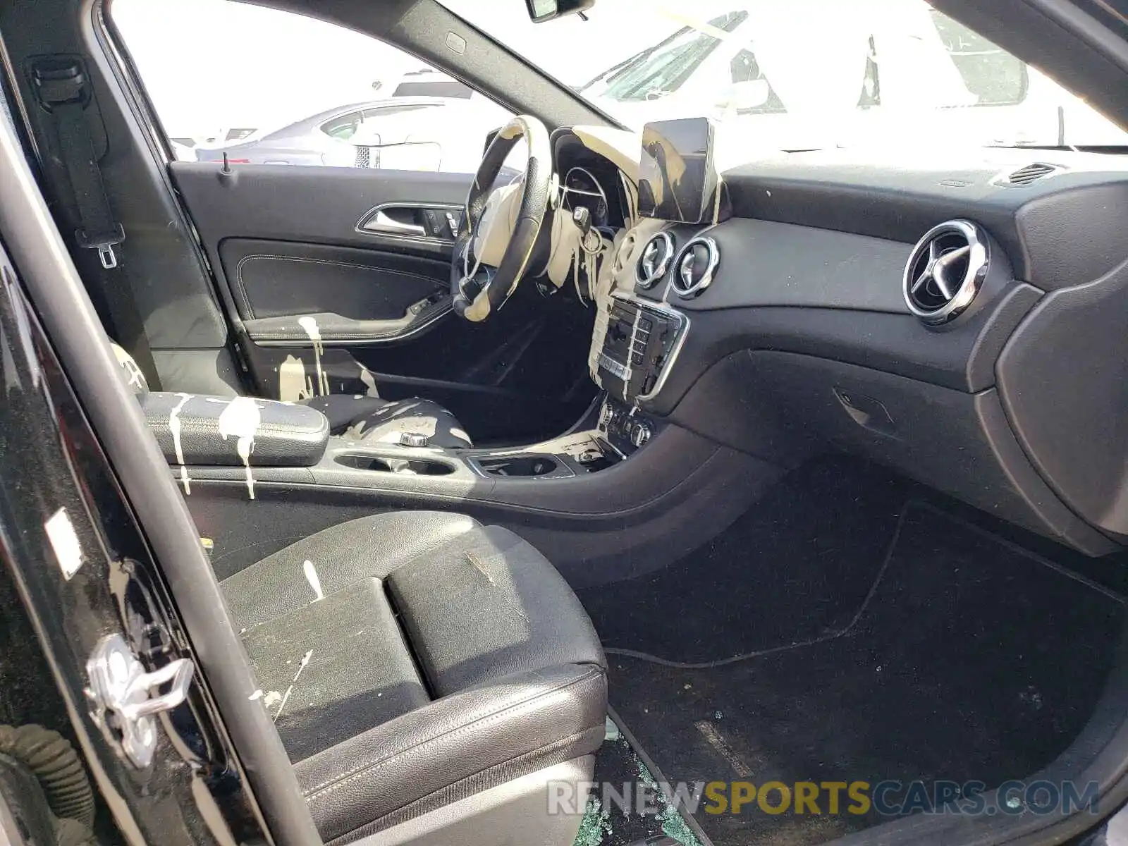 5 Photograph of a damaged car WDCTG4EB4KU003287 MERCEDES-BENZ GLA-CLASS 2019