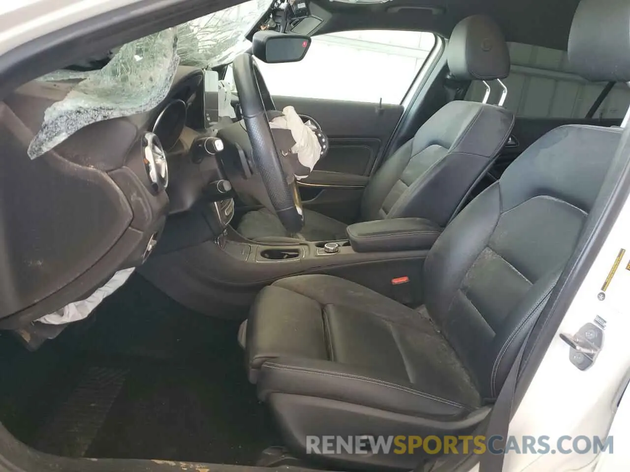 7 Photograph of a damaged car WDCTG4EB4KU014502 MERCEDES-BENZ GLA-CLASS 2019