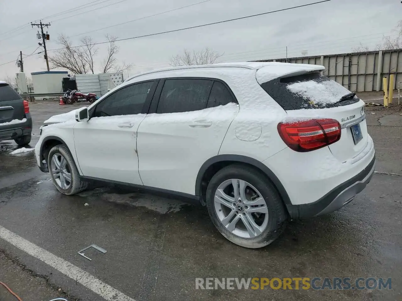 2 Photograph of a damaged car WDCTG4EB5KJ549985 MERCEDES-BENZ GLA-CLASS 2019