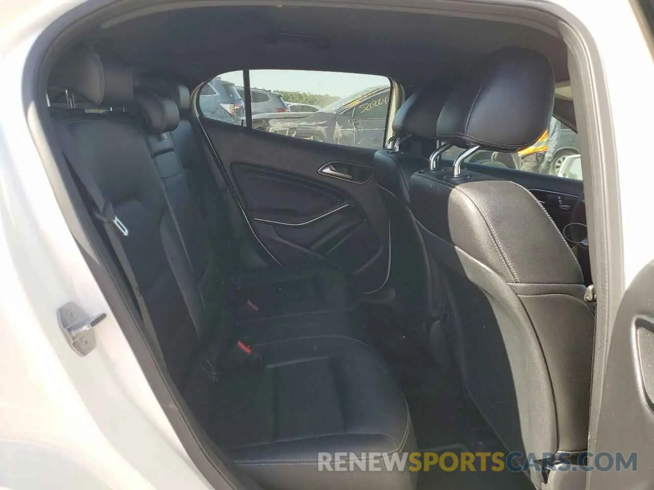 11 Photograph of a damaged car WDCTG4EB5KJ574983 MERCEDES-BENZ GLA-CLASS 2019