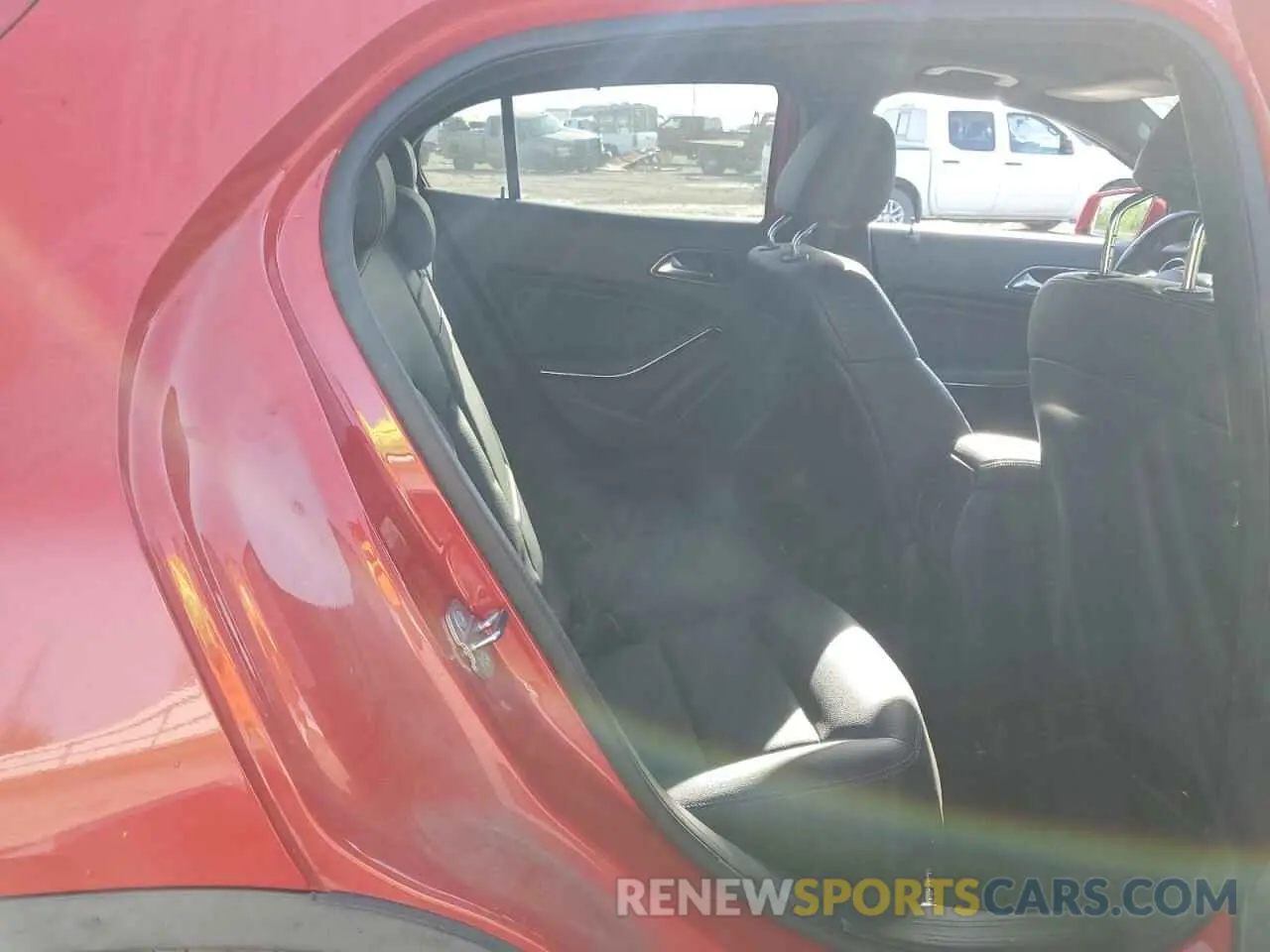 10 Photograph of a damaged car WDCTG4EB5KU007168 MERCEDES-BENZ GLA-CLASS 2019