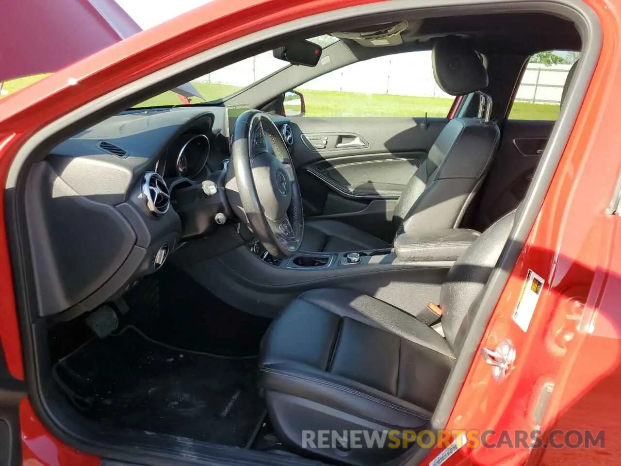 7 Photograph of a damaged car WDCTG4EB5KU007168 MERCEDES-BENZ GLA-CLASS 2019