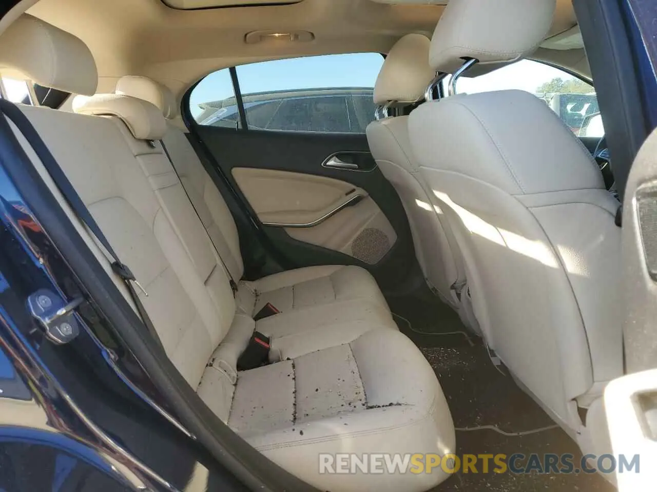 10 Photograph of a damaged car WDCTG4EB6KJ553866 MERCEDES-BENZ GLA-CLASS 2019