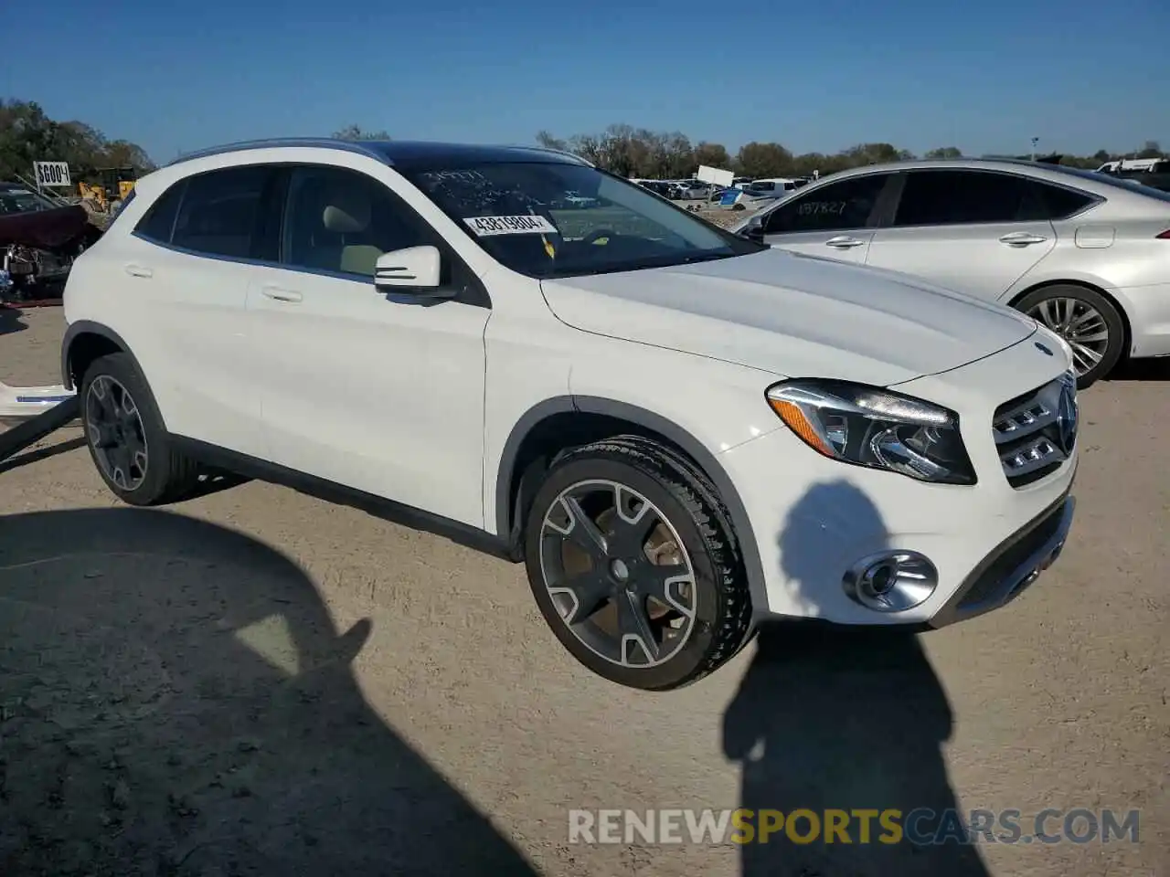 4 Photograph of a damaged car WDCTG4EB6KJ586012 MERCEDES-BENZ GLA-CLASS 2019