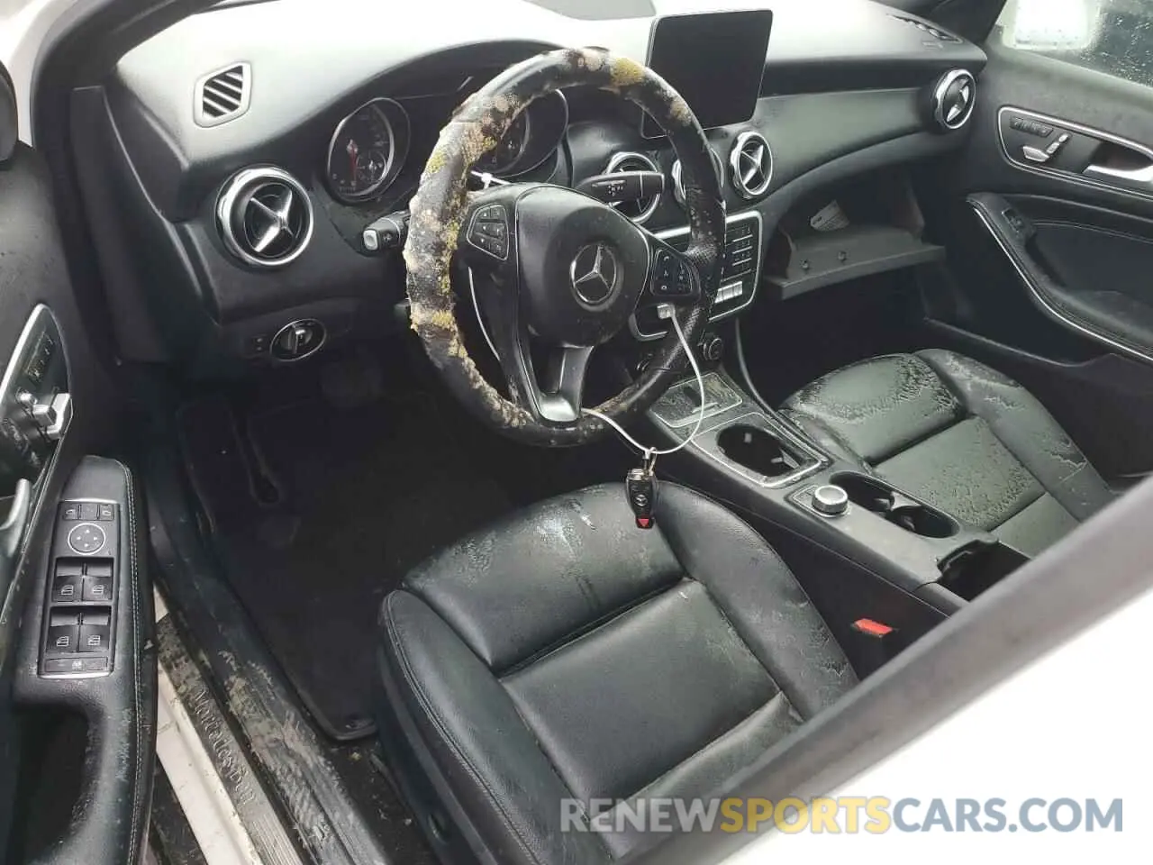8 Photograph of a damaged car WDCTG4EB7KU004319 MERCEDES-BENZ GLA-CLASS 2019