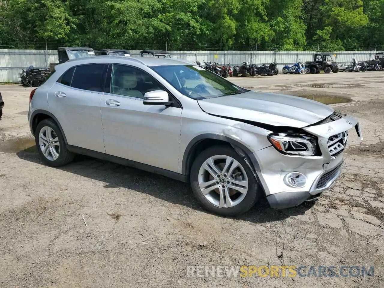 4 Photograph of a damaged car WDCTG4EB8KU002241 MERCEDES-BENZ GLA-CLASS 2019
