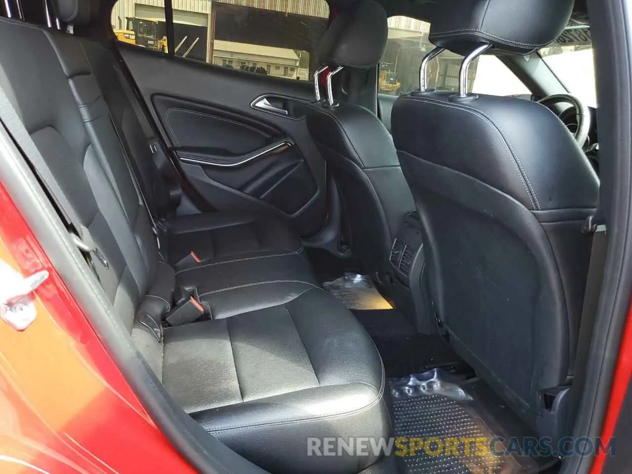 10 Photograph of a damaged car WDCTG4EB8KU012798 MERCEDES-BENZ GLA-CLASS 2019