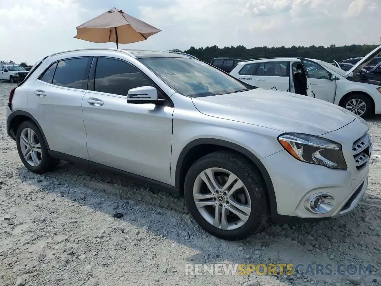 4 Photograph of a damaged car WDCTG4EB8KU015099 MERCEDES-BENZ GLA-CLASS 2019