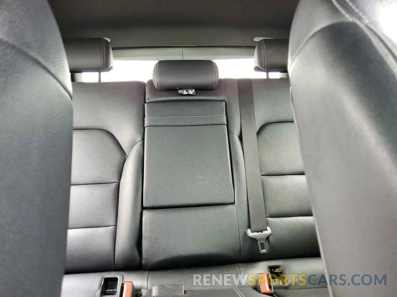 10 Photograph of a damaged car WDCTG4EB9KU000918 MERCEDES-BENZ GLA-CLASS 2019