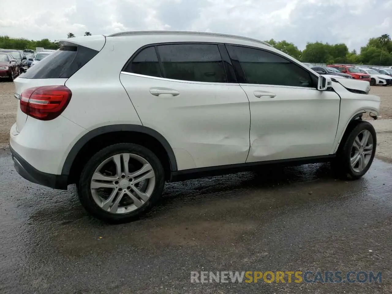 3 Photograph of a damaged car WDCTG4EB9KU000918 MERCEDES-BENZ GLA-CLASS 2019