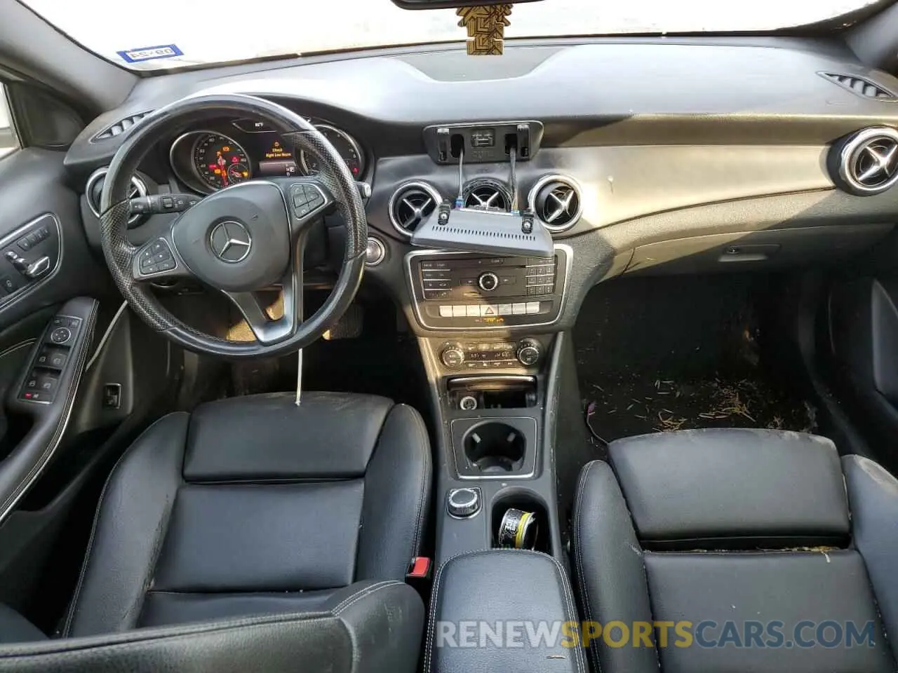 8 Photograph of a damaged car WDCTG4EB9KU000918 MERCEDES-BENZ GLA-CLASS 2019