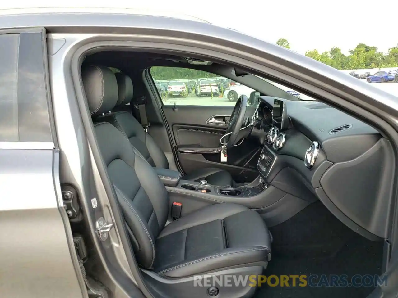 5 Photograph of a damaged car WDCTG4EBXKJ620257 MERCEDES-BENZ GLA-CLASS 2019