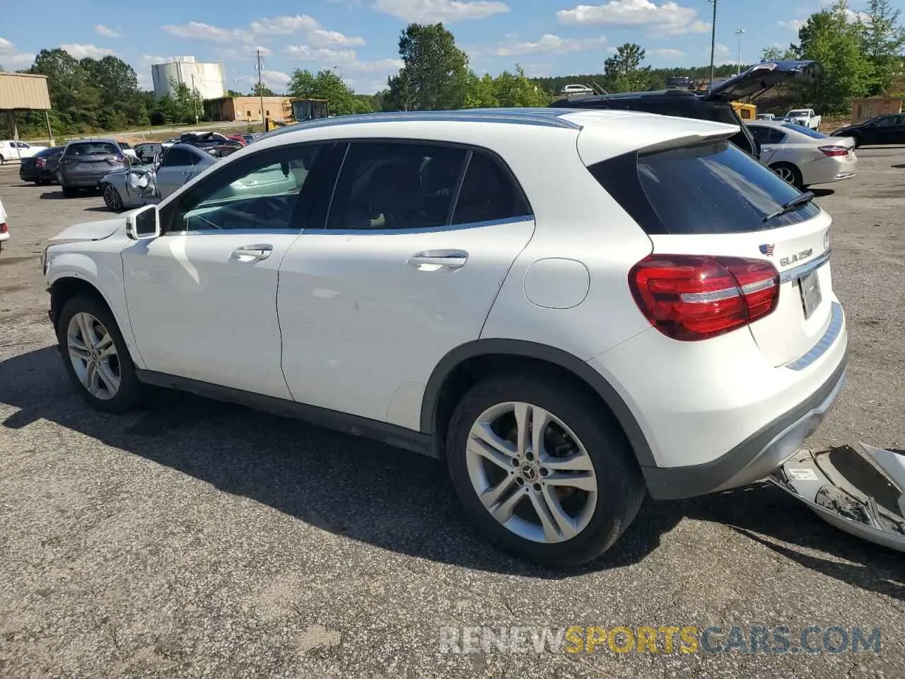 2 Photograph of a damaged car WDCTG4EBXKU004184 MERCEDES-BENZ GLA-CLASS 2019