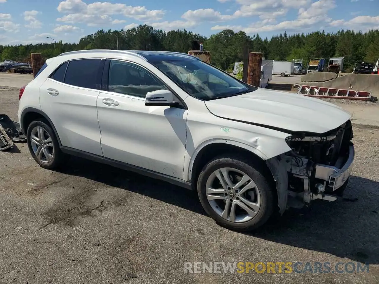 4 Photograph of a damaged car WDCTG4EBXKU004184 MERCEDES-BENZ GLA-CLASS 2019
