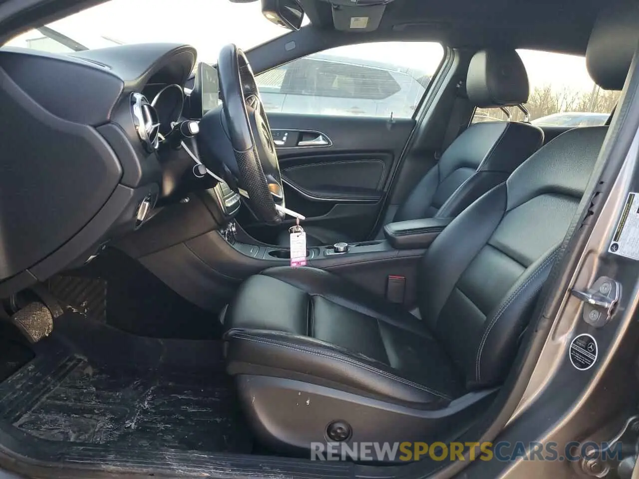 7 Photograph of a damaged car WDCTG4GB1KJ548328 MERCEDES-BENZ GLA-CLASS 2019