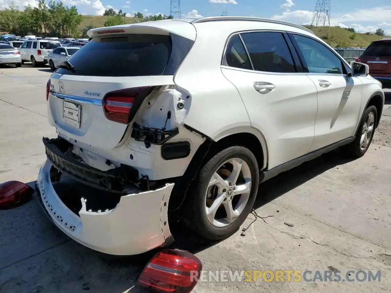 4 Photograph of a damaged car WDCTG4GB1KU010162 MERCEDES-BENZ GLA-CLASS 2019