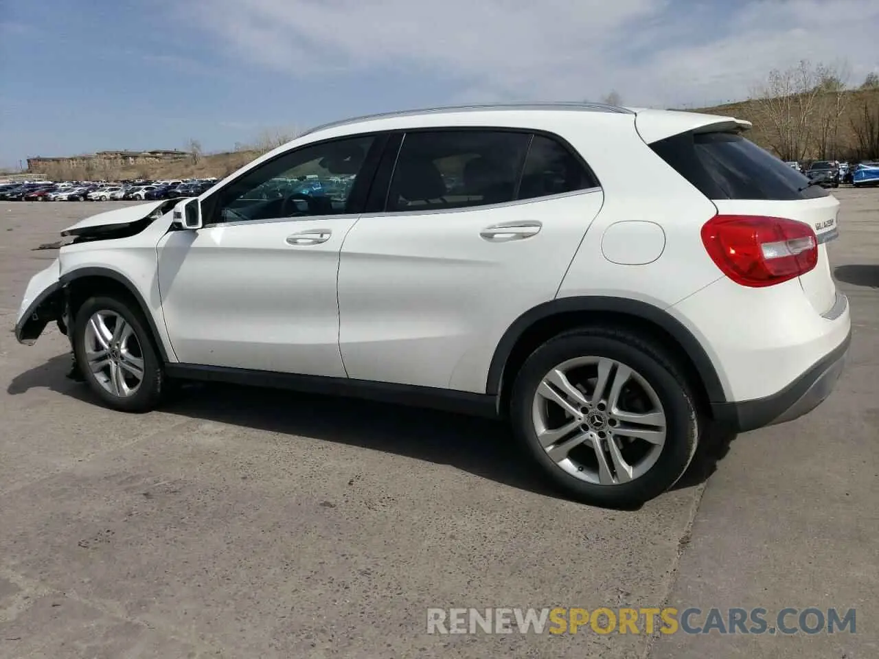 2 Photograph of a damaged car WDCTG4GB2KJ581662 MERCEDES-BENZ GLA-CLASS 2019