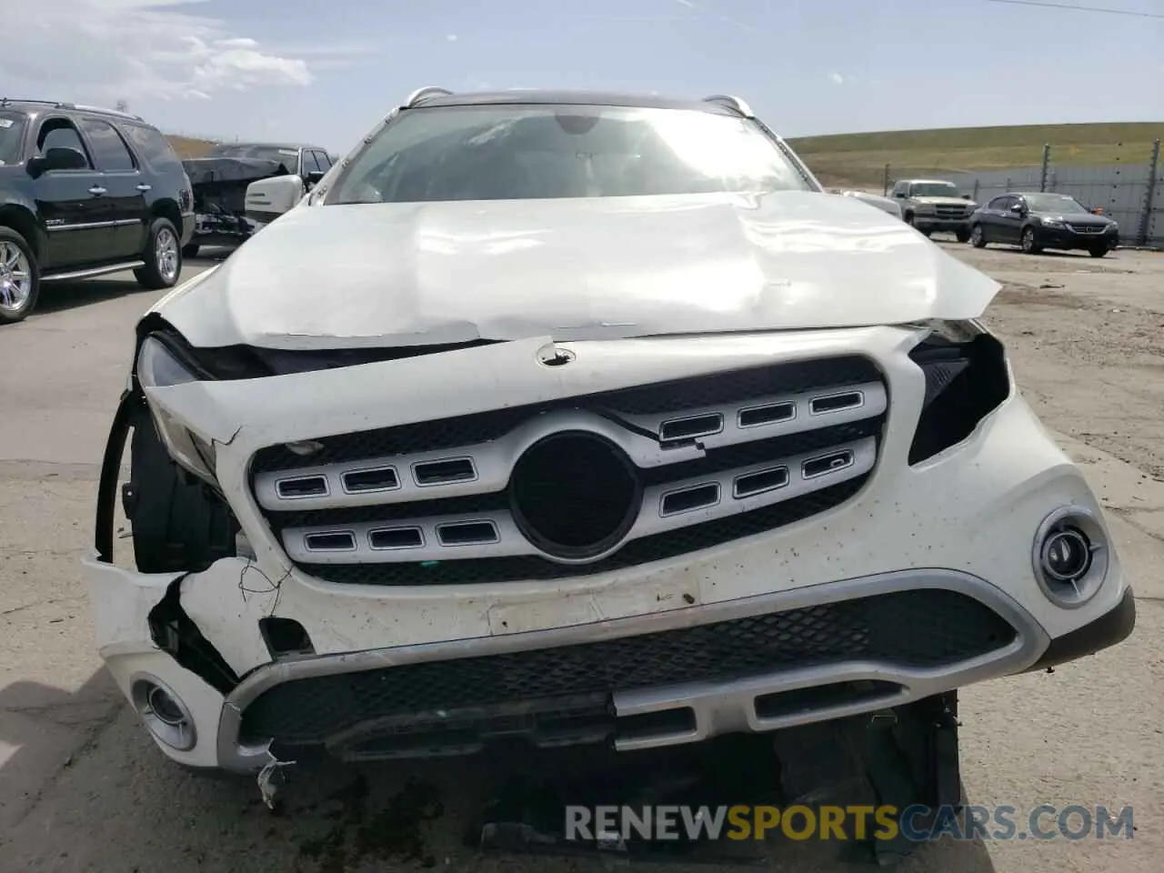 5 Photograph of a damaged car WDCTG4GB2KJ581662 MERCEDES-BENZ GLA-CLASS 2019