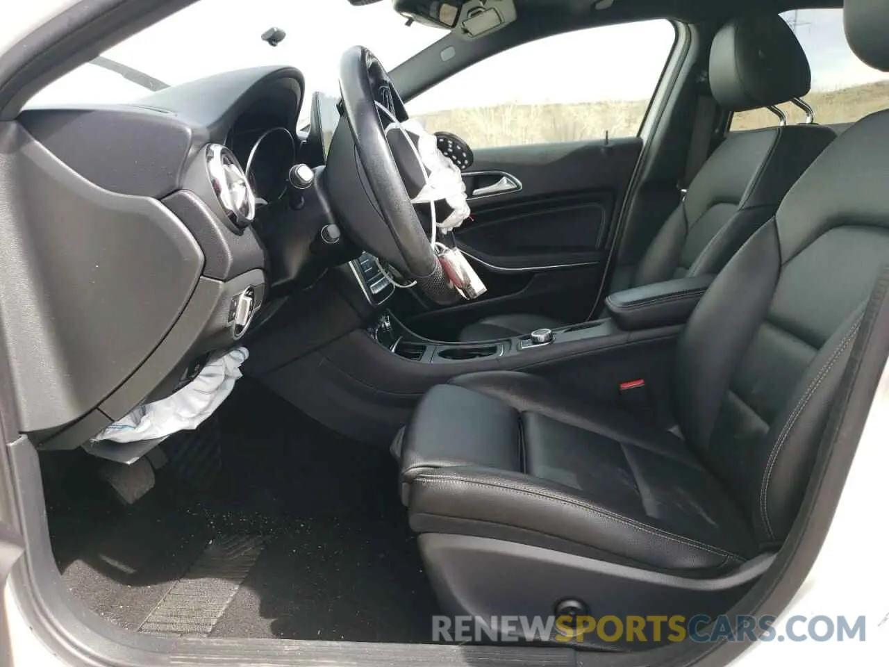 7 Photograph of a damaged car WDCTG4GB2KJ581662 MERCEDES-BENZ GLA-CLASS 2019