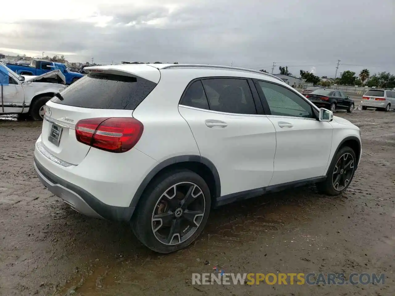 3 Photograph of a damaged car WDCTG4GB2KJ590877 MERCEDES-BENZ GLA-CLASS 2019