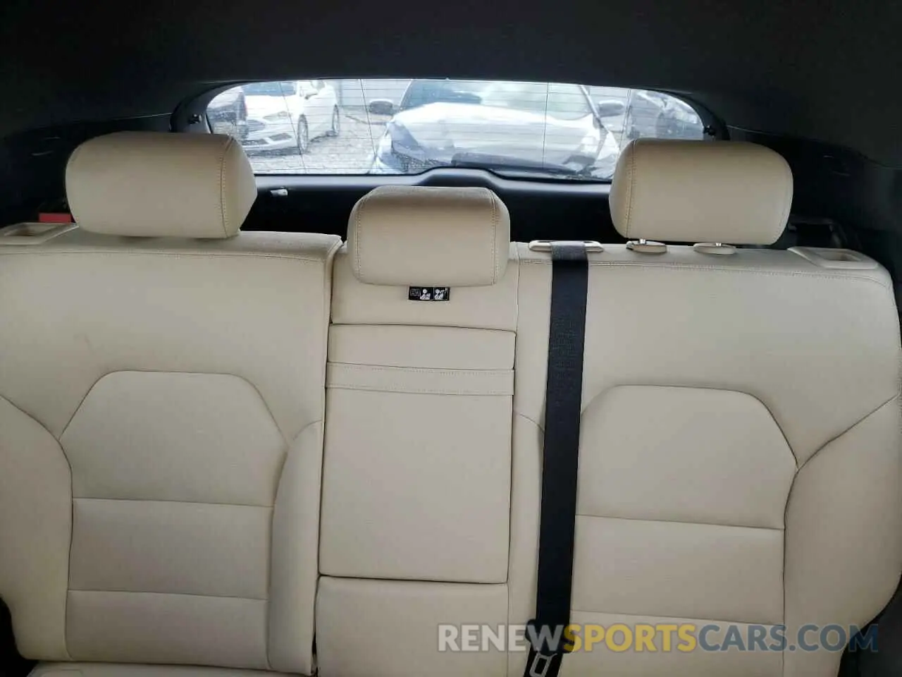 10 Photograph of a damaged car WDCTG4GB2KU015466 MERCEDES-BENZ GLA-CLASS 2019