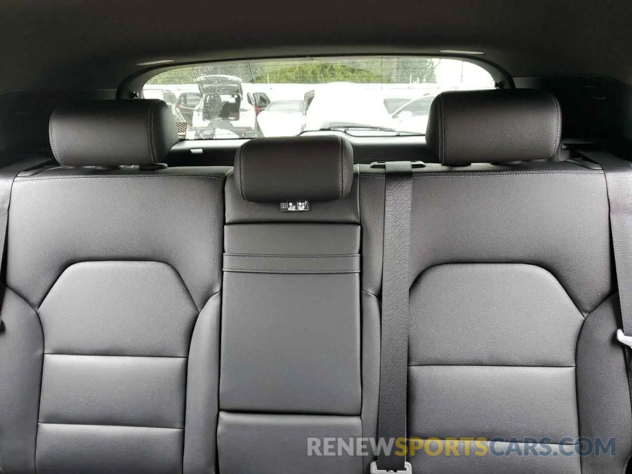 10 Photograph of a damaged car WDCTG4GB3KU011524 MERCEDES-BENZ GLA-CLASS 2019
