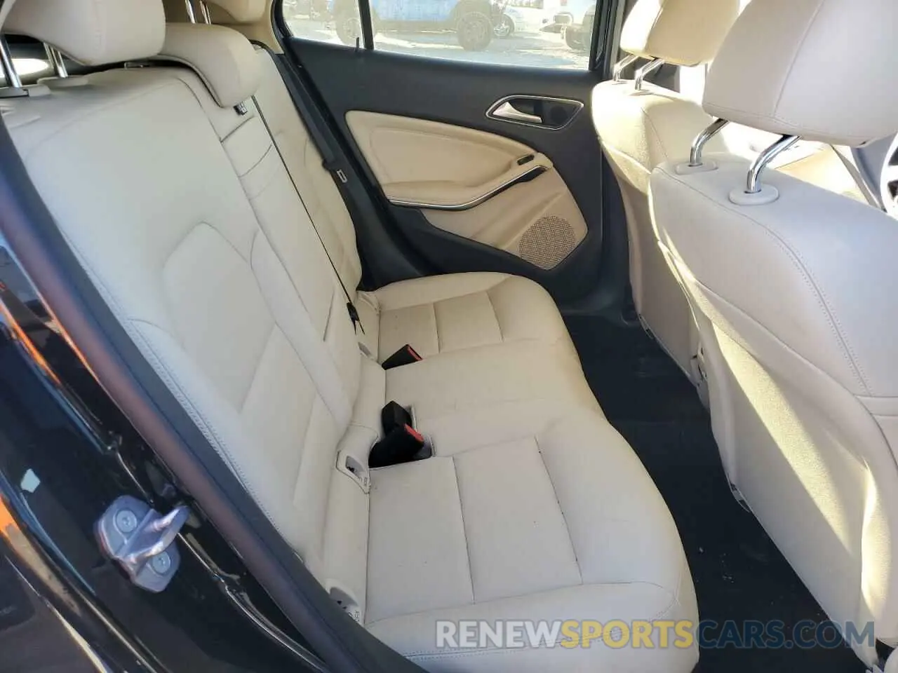 11 Photograph of a damaged car WDCTG4GB3KU016285 MERCEDES-BENZ GLA-CLASS 2019