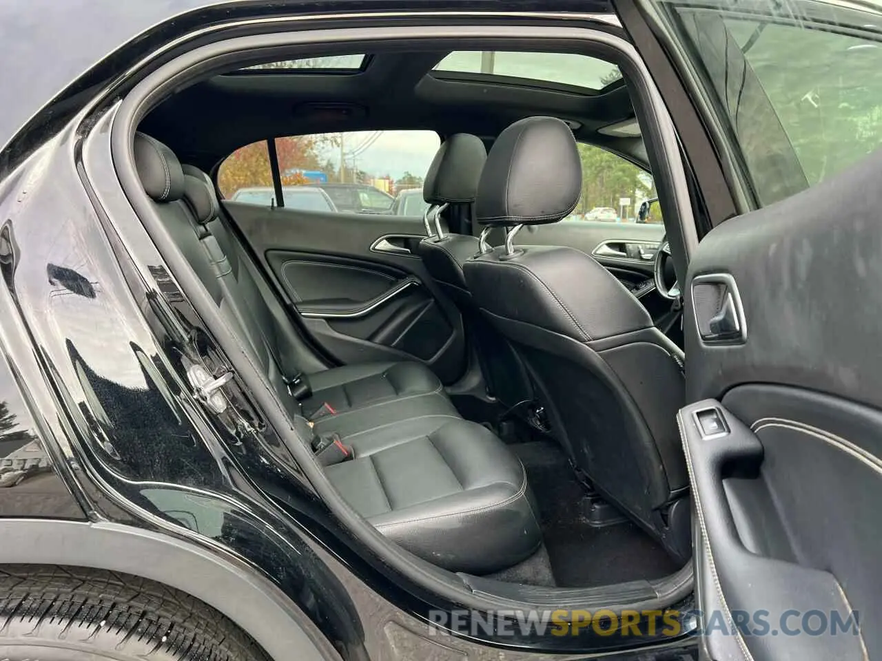 6 Photograph of a damaged car WDCTG4GB4KJ583557 MERCEDES-BENZ GLA-CLASS 2019