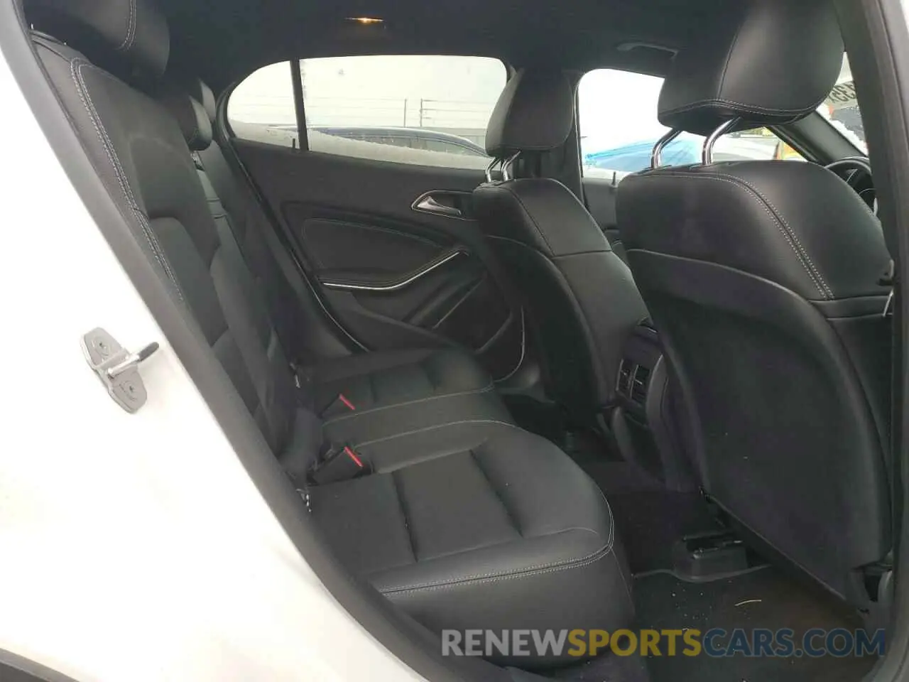 11 Photograph of a damaged car WDCTG4GB4KU014352 MERCEDES-BENZ GLA-CLASS 2019